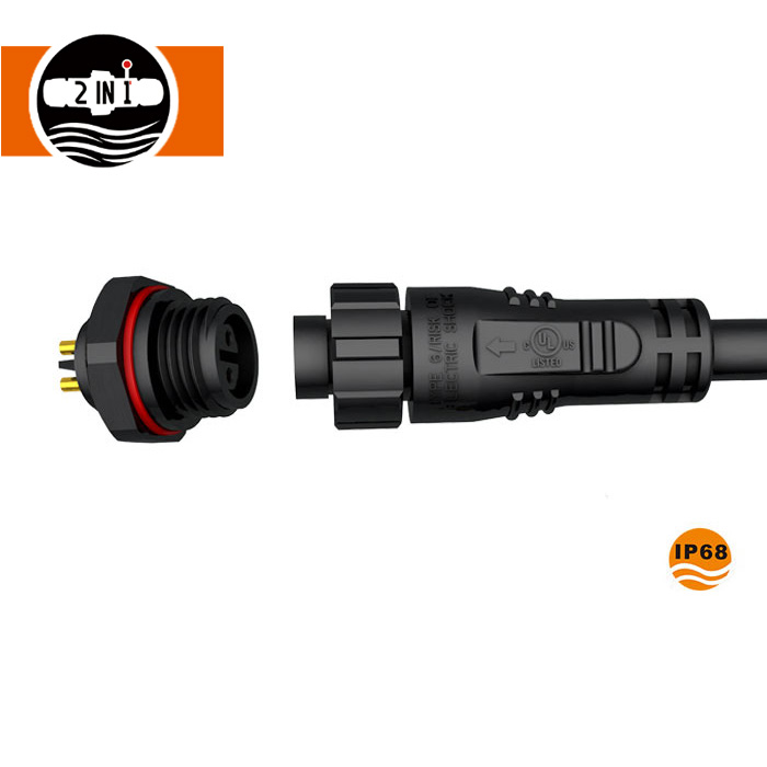 Por que escolher um conector de montagem em painel à prova d'água para seus sistemas elétricos?